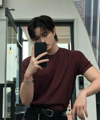 Lolangseoul Cool Curve Half T-Shirts(Burgundy)