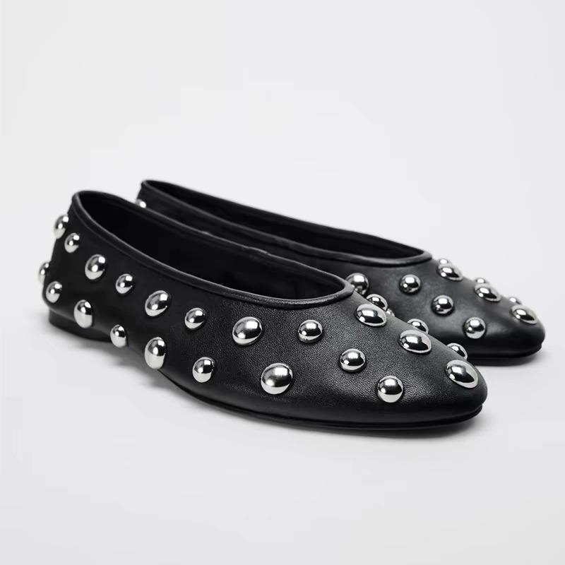 Fashion 2024 New Rivet Round Head Flat Shoes Luxury Black Leather Sandal Ballet Sandals Silver Ball Metal Hollow Mary Jane Shoes 35-42