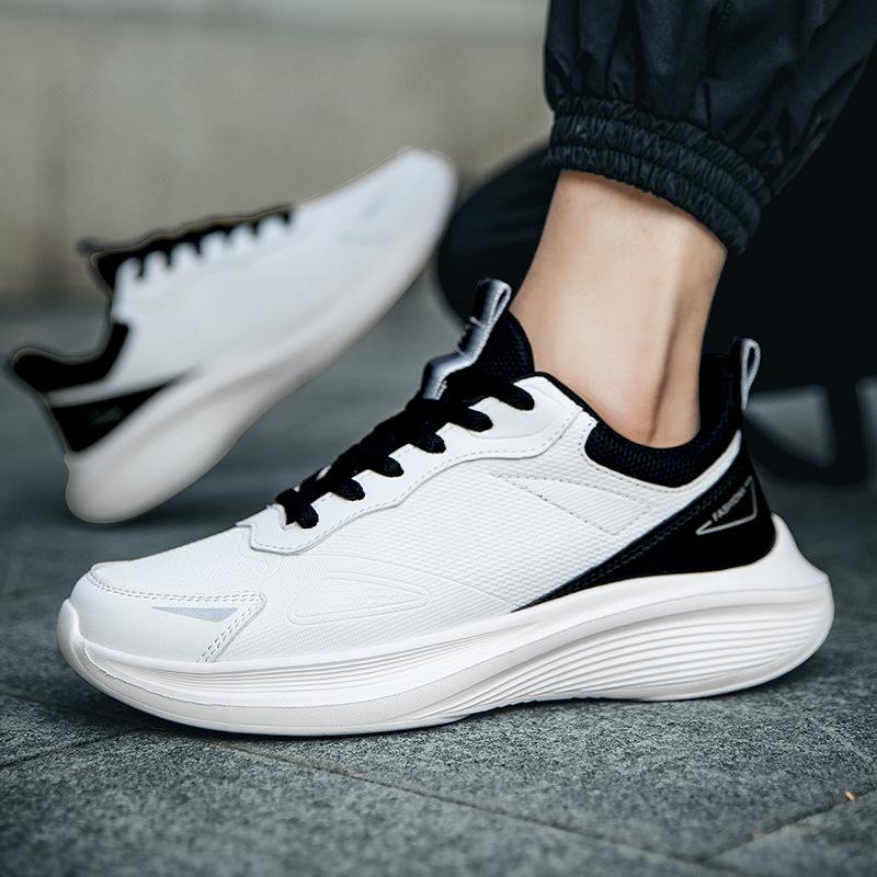 New shoes leather surface waterproof and non-slip sports shoes breathable casual running shoes black travel shoes