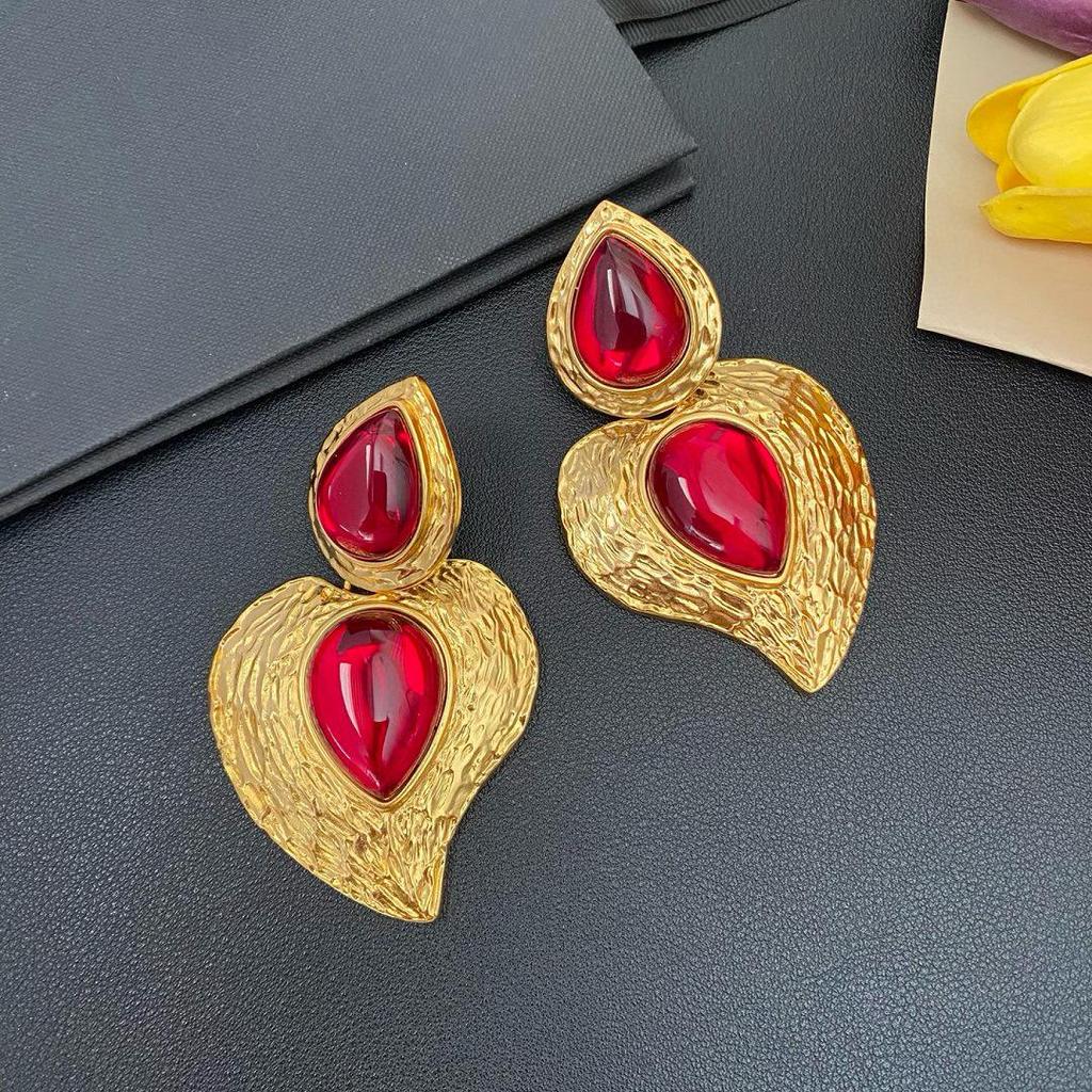 Vintage Retro Heart-Shaped Ear Clip Earrings - European & American Style
