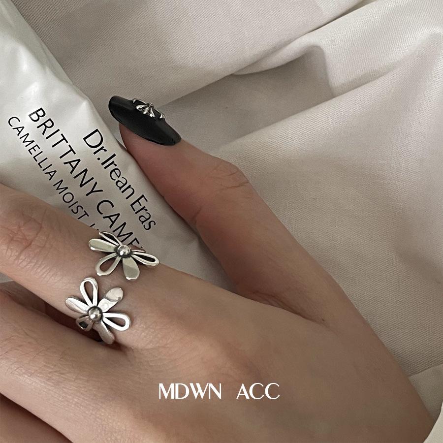 Women s Retro Hollow Flower Bow Adjustable Ring – Fashionable Sweet Style for Index Finger Adjustable