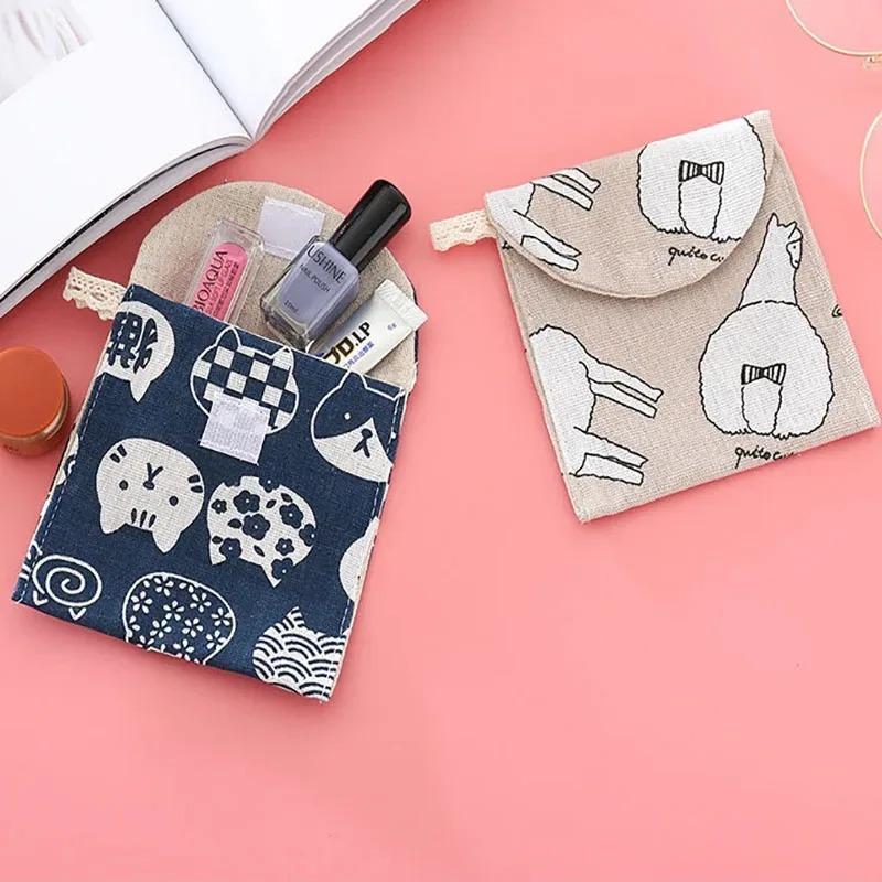 1pc Monthly Bag Cute and Portable Aunt Towel Bag, Large Capacity M Towel Sanitary Cotton Bag, Carry on Bag