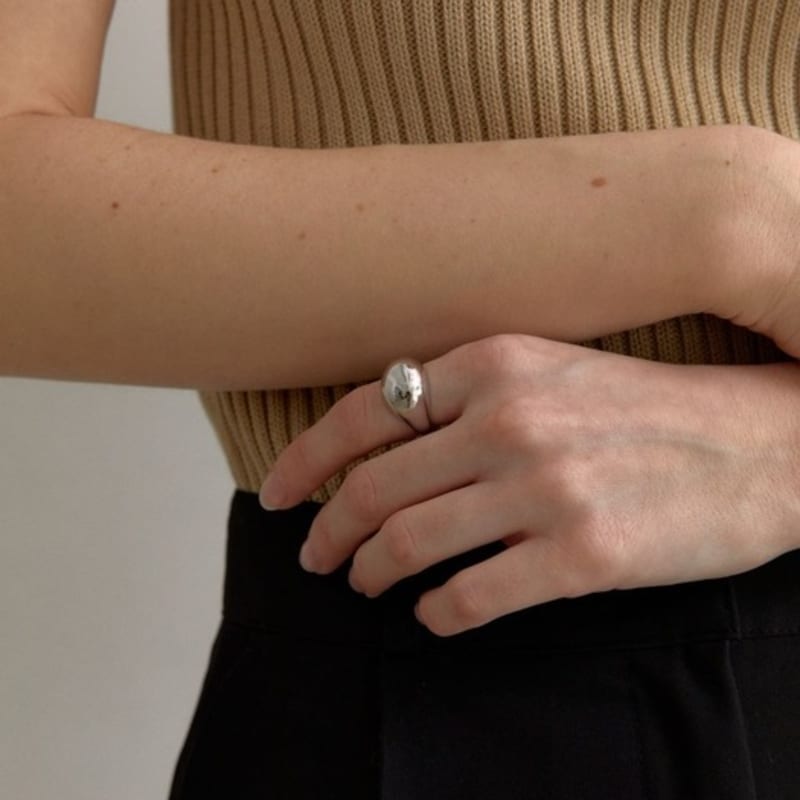 BOLD WATER RING-001 moments