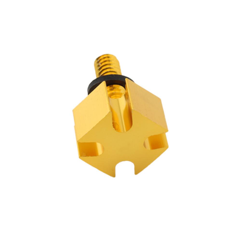 

Винты для крепления прочной подушки сиденья, разработанные для легких модификаций мотоцикла золотой