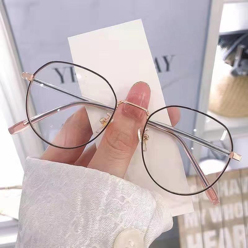 

Women’s Oval Frame Fashion Glasses Minimalist Styl, Metal Hinges золотистый