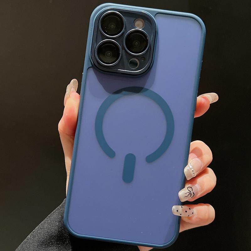 Magnetic Skin-Feel Phone Case for iPhone 17 Pro Max, Compatible with Apple 16/15/14/13, Frosted and Semi-Transparent Design.