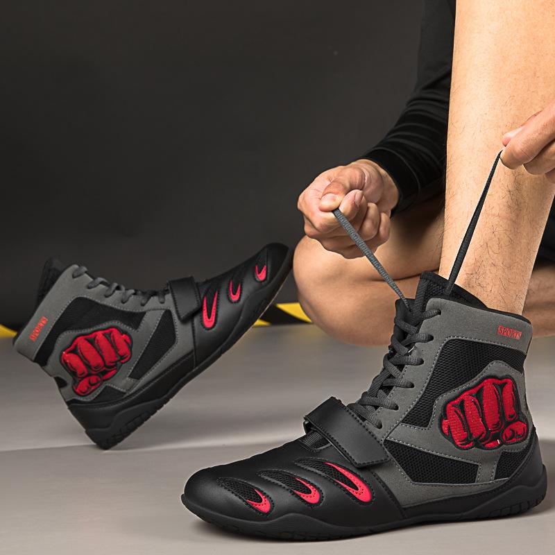 Large size men's and women's boxing, wrestling, fighting shoes, light and non-slip Sanda training shoes, one piece of fighting shoes 2025