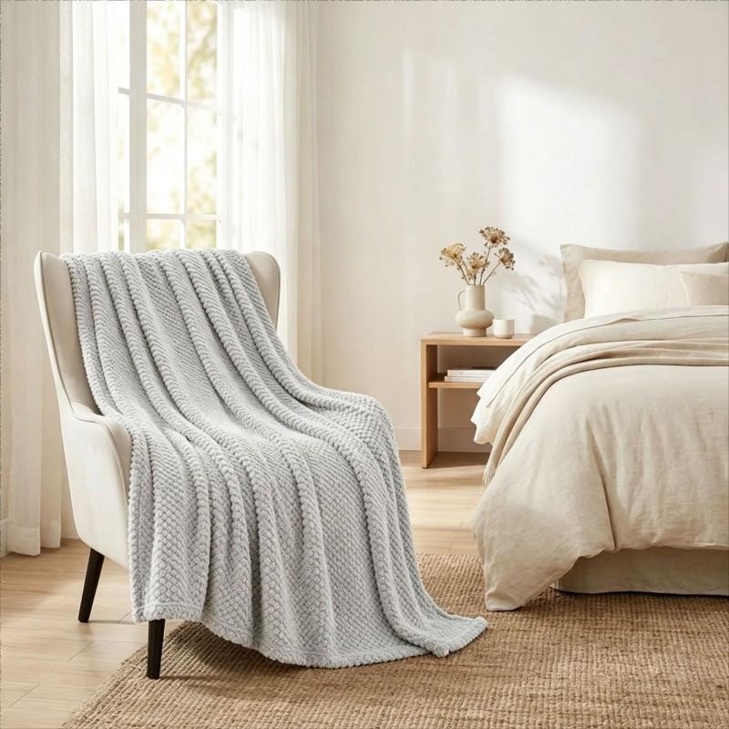 Soft Fleece Throw Blanket Sofa Bed Office Nap Lightweight Warm All Season Use