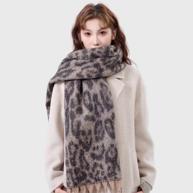 Leopard Print Thickened Cashmere Imitation Scarf with Tassels - Women's Autumn/Winter Versatile Warm Shawl