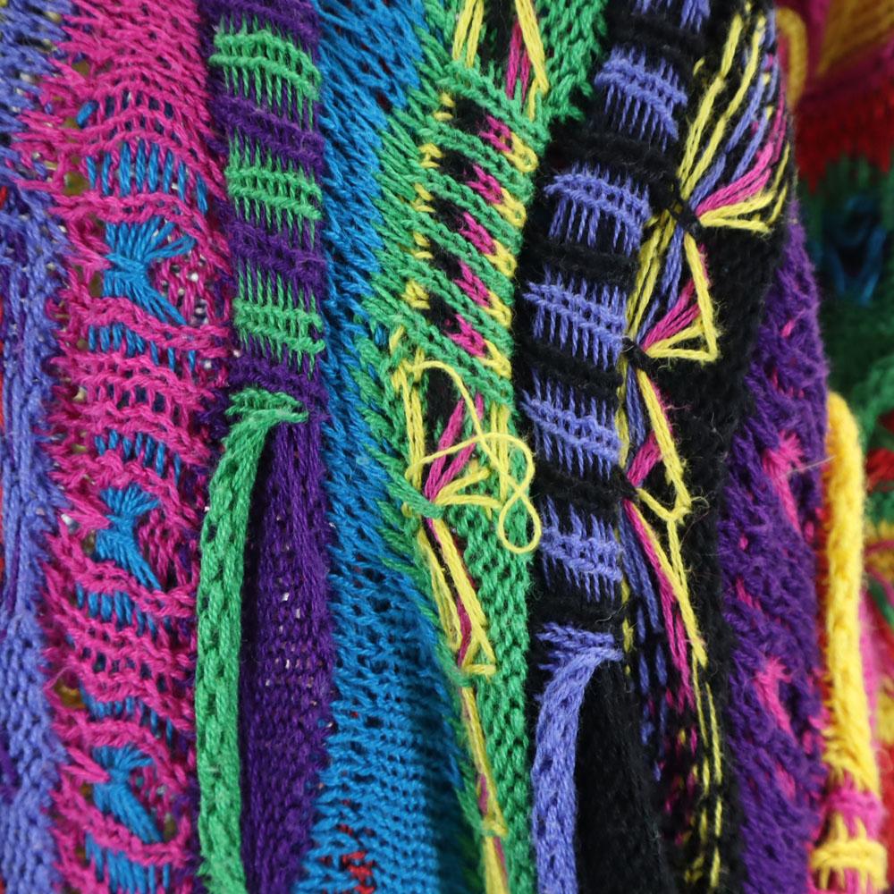 Coogi 90. léta Australské výroby Starý Pánský použitý kardigan s dlouhým rukávem do V z 3D bavlněné pleteniny