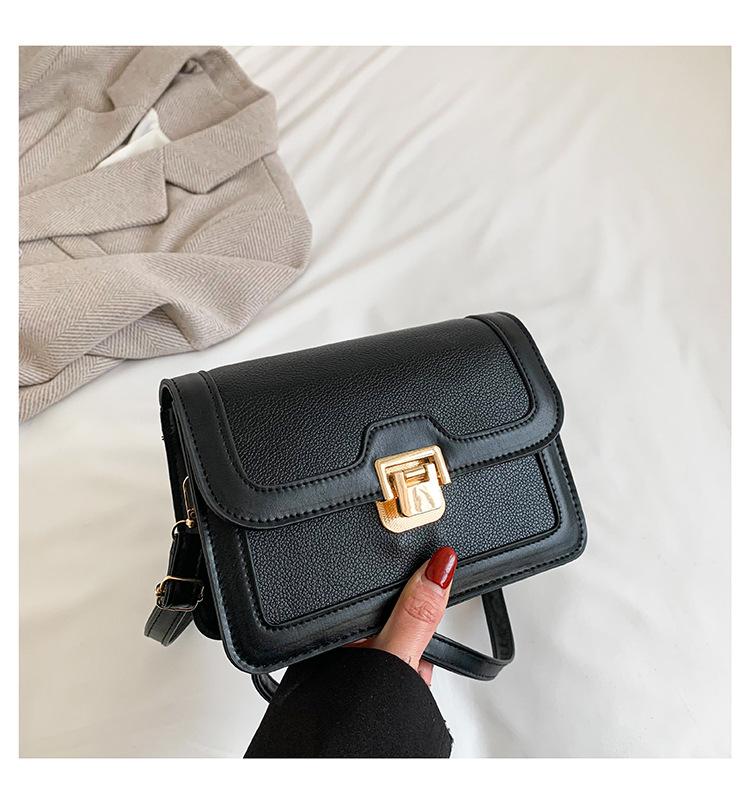 This year, the retro flip underarm bag is popular for women's 2025 new spring high-end textured shoulder square bag.