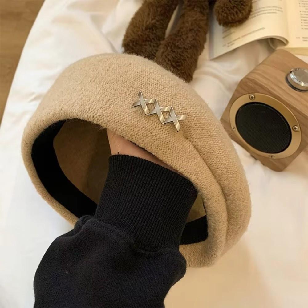 Knitted Woolen Berets Solid Color Octagonal Cap Casual Artist Cap  Party