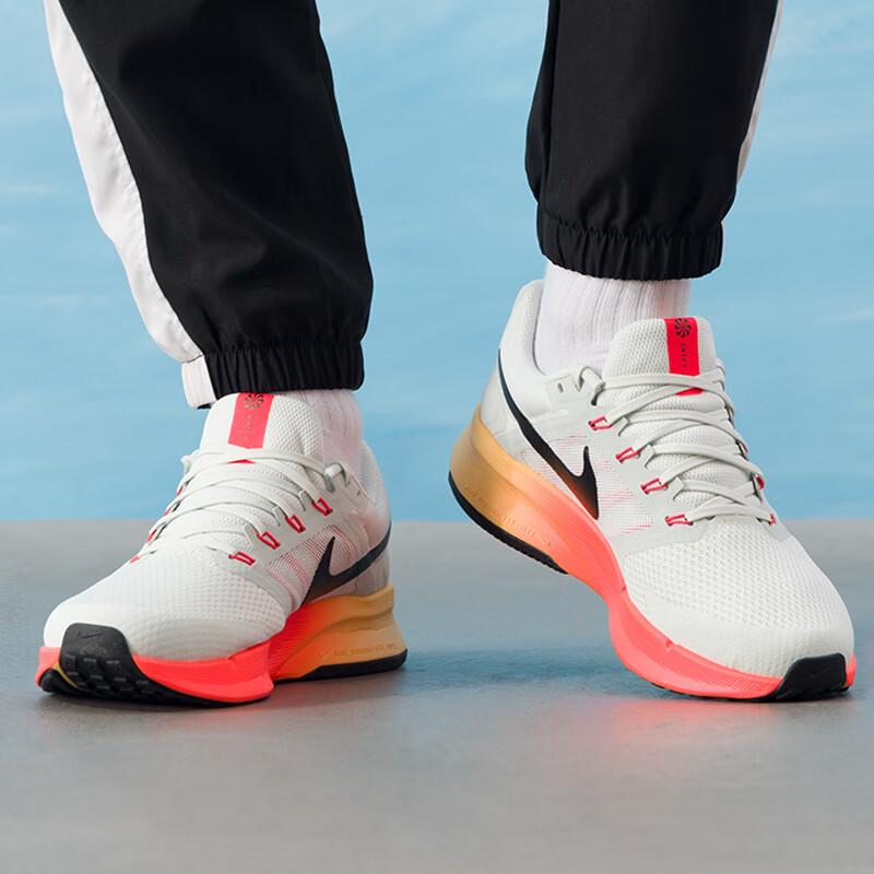 Nike Men's DR2695-017 Running Shoes