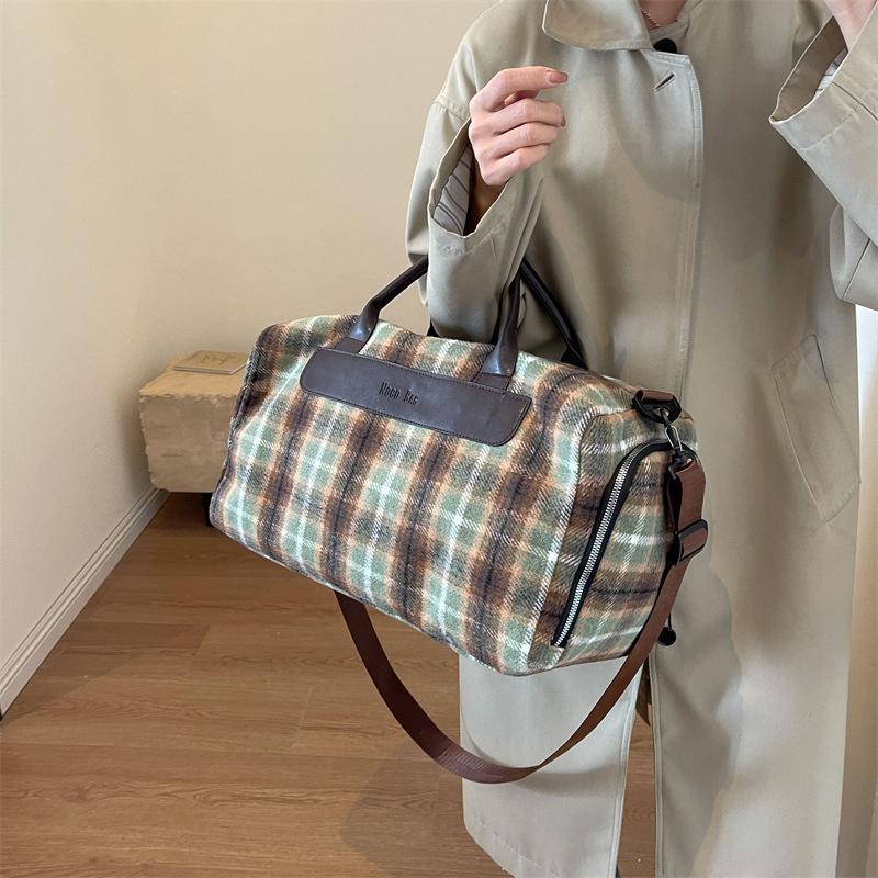 Contrasting Color Fitness Bag for Women Wet and Dry Separation Casual Sports Training Bag with Shoe Warehouse Large Capacity Retro Travel Bag