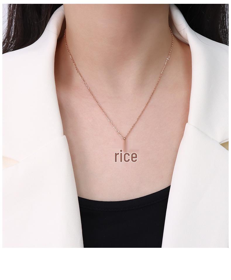 Minimalist Cold-Hearted Choker Necklace with Titanium Steel Eight-Pointed Star Pendant