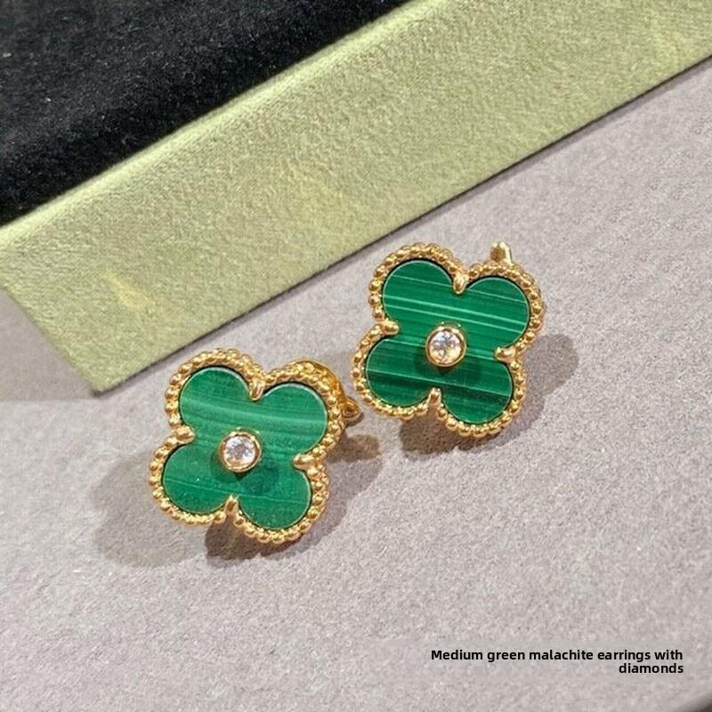 High Quality Four-leaf Clover Earring Buckle White Mother-of-pearl Earrings Red Chalcedony Black Agate Earrings