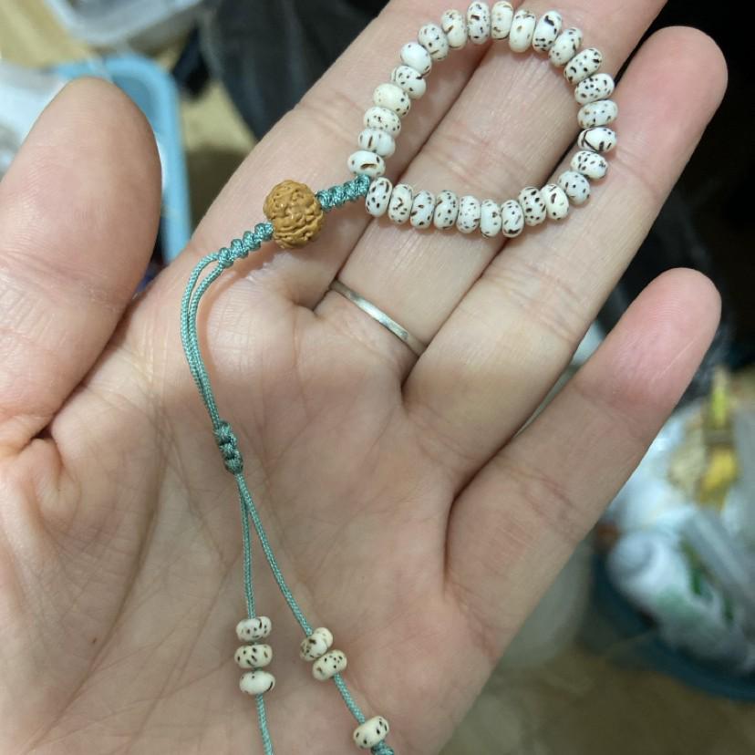 Xianci Wenwan Gourd Keychain & Car Pendant: Fortune and Blessing Charm for Men and Women