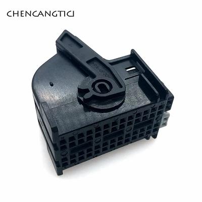 Komponenten für elektrische Stromkreise – Steckverbinder
