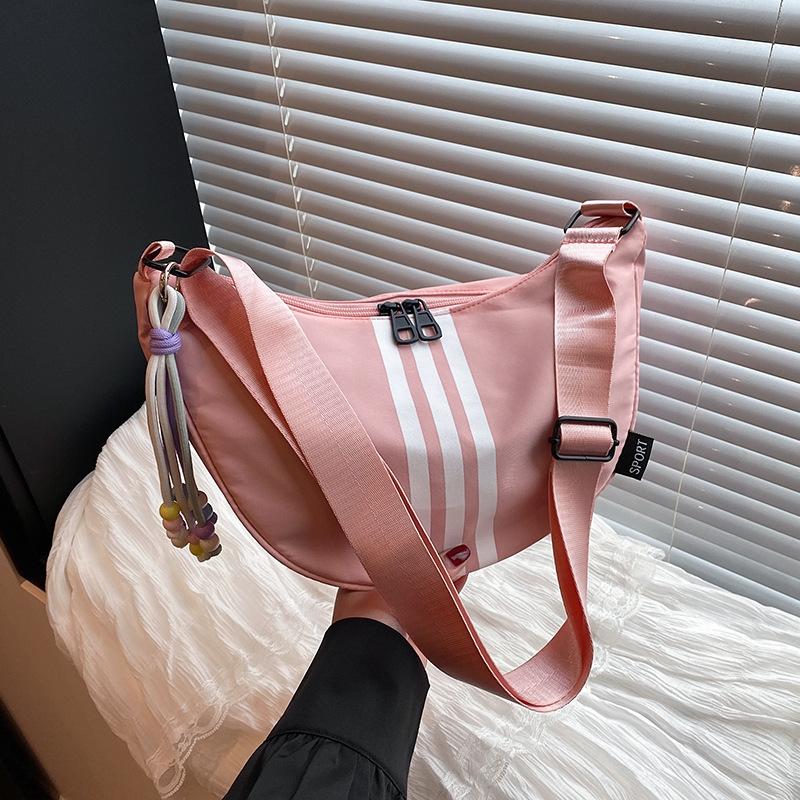 Summer Waterproof Nylon Cloth Bag Women's New Casual Messenger Dumpling Bag Versatile Ins Popular Shoulder Bag