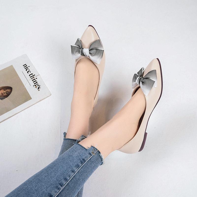 2024 Повседневные туфли на плоской подошве с бантом женские новые летние дышащие удобные туфли на мягкой подошве с острым носком и мелкой плоской подошвой 35 бежевый 1719₽
