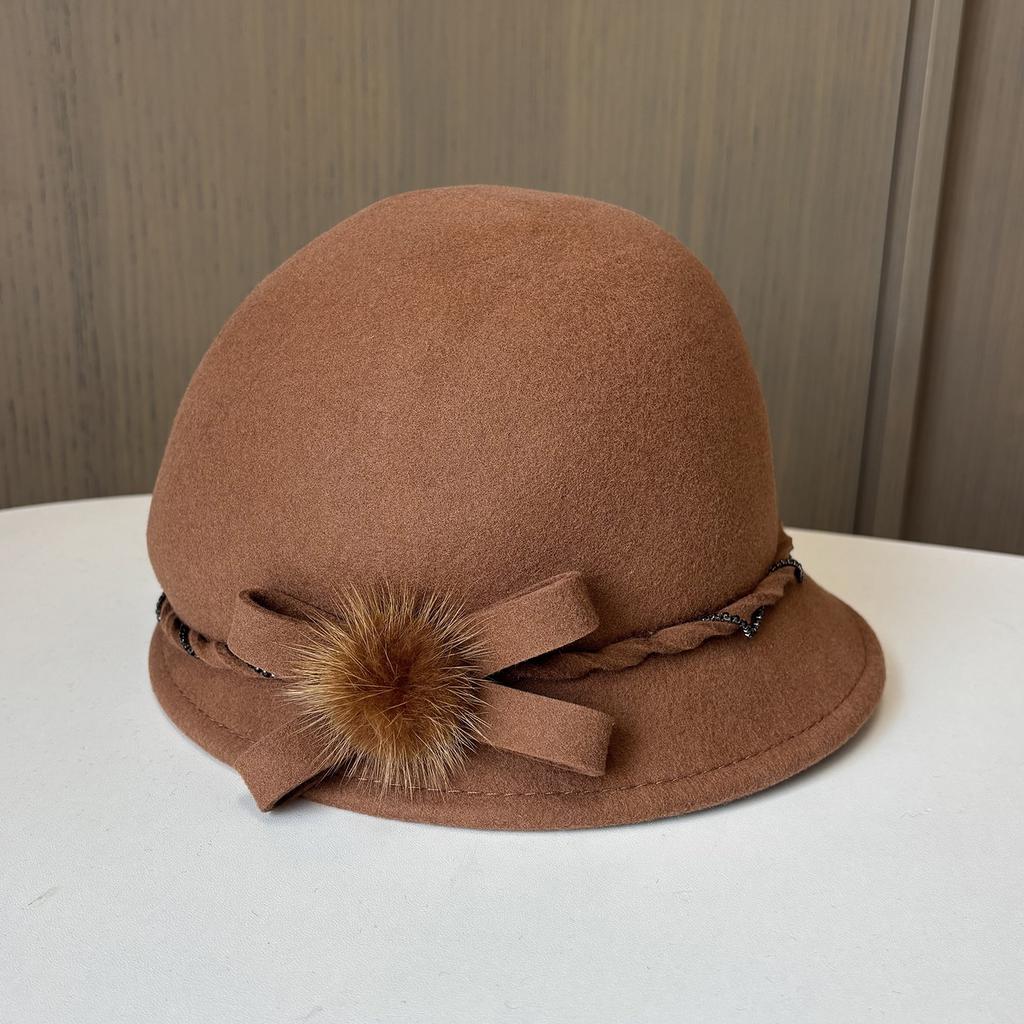 Fashion Beret Women'S Autumn And Winter Woolen Top Hat Cute Hairball Dome Basin Hat Elegant Styling Dome Felt Hat