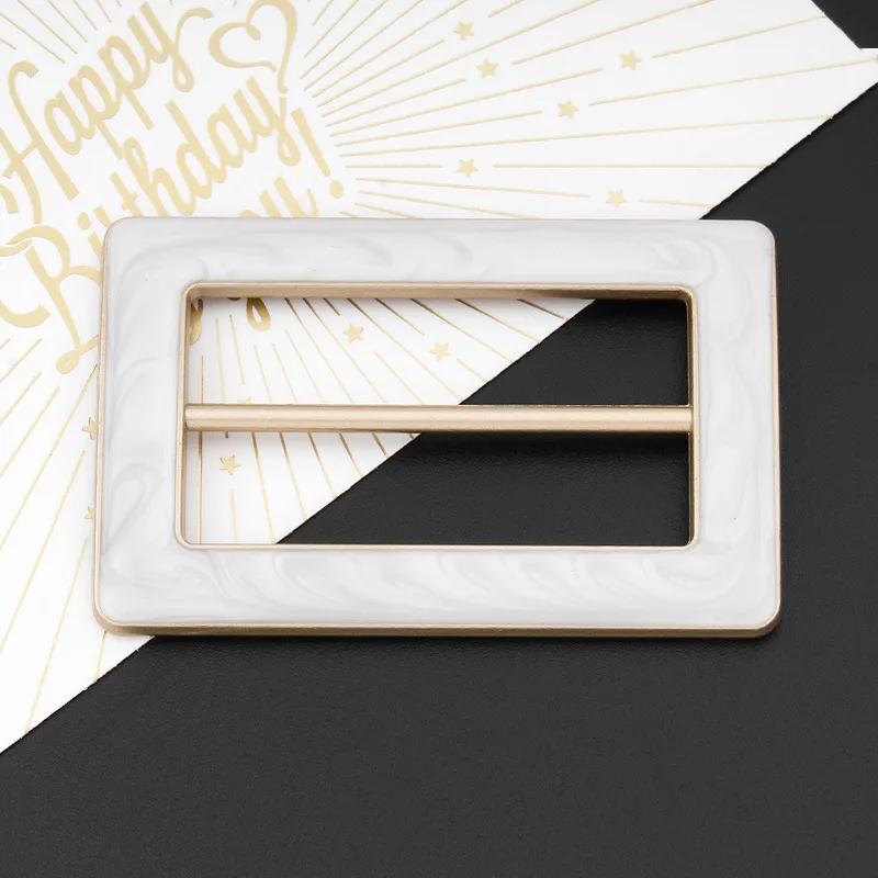 

1pcs Women Metal Round Circle Clip Buckle Silk Scarf Ring Clip T-shirt Tie Clips for Clothing Hem Shawl Ring Wrap Holder Inner 2.5cm