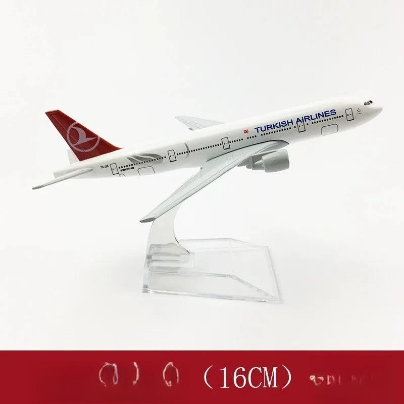 1/400 Scale Display Toy B777 Turkish Airways 16CM Airplane Model Diecast Alloy Air Plane Model Aircraft with Stand Collection