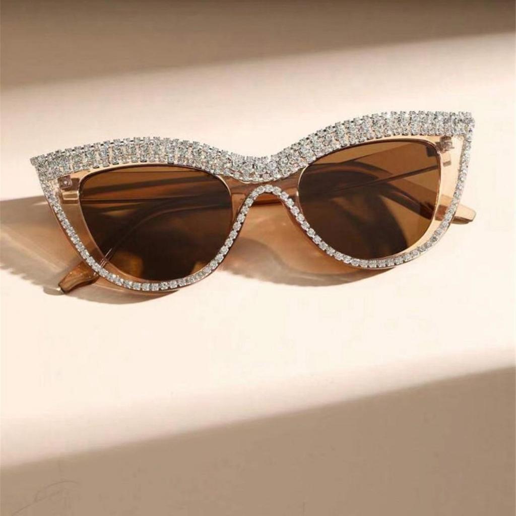 Trendy Retro Style Street Photography Punk Sunglasses Women'S Personality Diamond Sunglasses Hot Selling