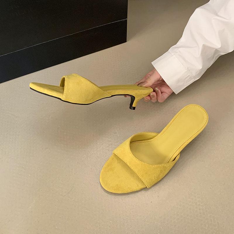 Fashion New In Footwear Round Toe Ladies Low Heel Slides Slippers Female Sandals Shoes Fashion Flock Women Heeled Slippers Shoes Pumps