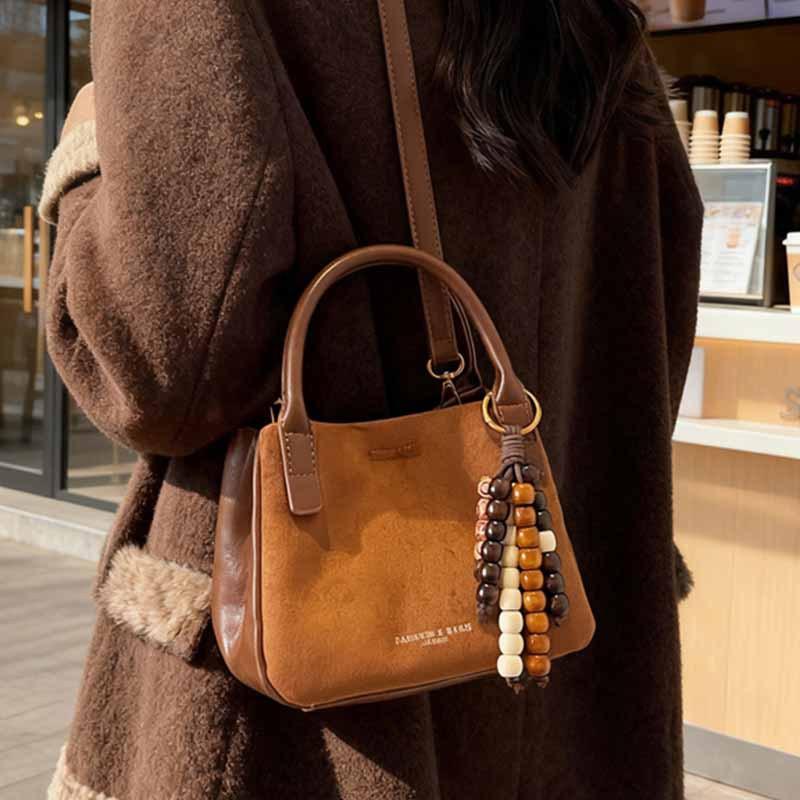 2025 Autumn and Winter New Versatile Commuter Shoulder Bag Vegetable Basket Bag Retro Handbag Messenger Bag Women's Bag