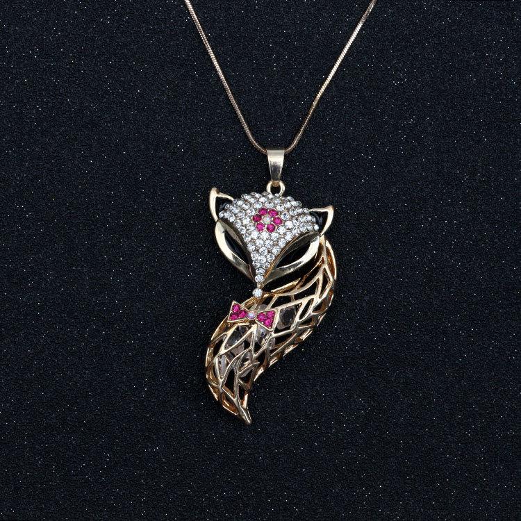 Korejský podzimní a zimní náhrdelník s liškou - Stylový a všestranný dámský doplněk