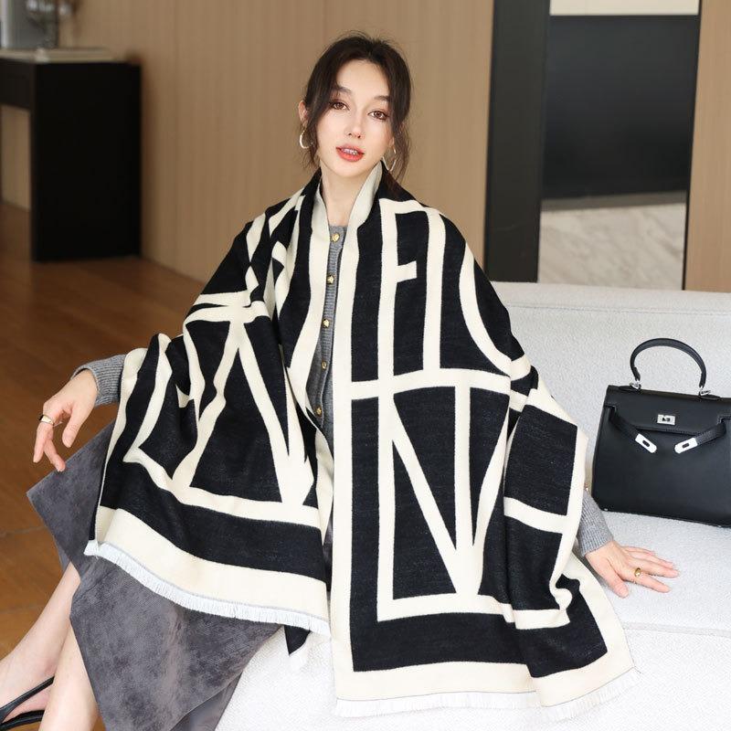 Autumn and winter double-sided color matching blended wool scarf women's classic black simple style new thickened warm shawl dual-purpose