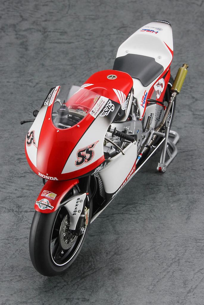 Hasegawa Honda RS250RW 2009 WGP250 Plastic Model 21742 1/12