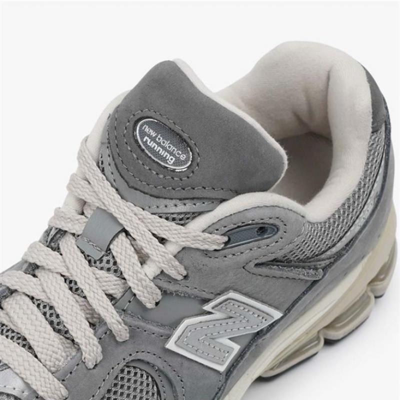 New Balance 2002r Premium Vintage Grey M2002rnm