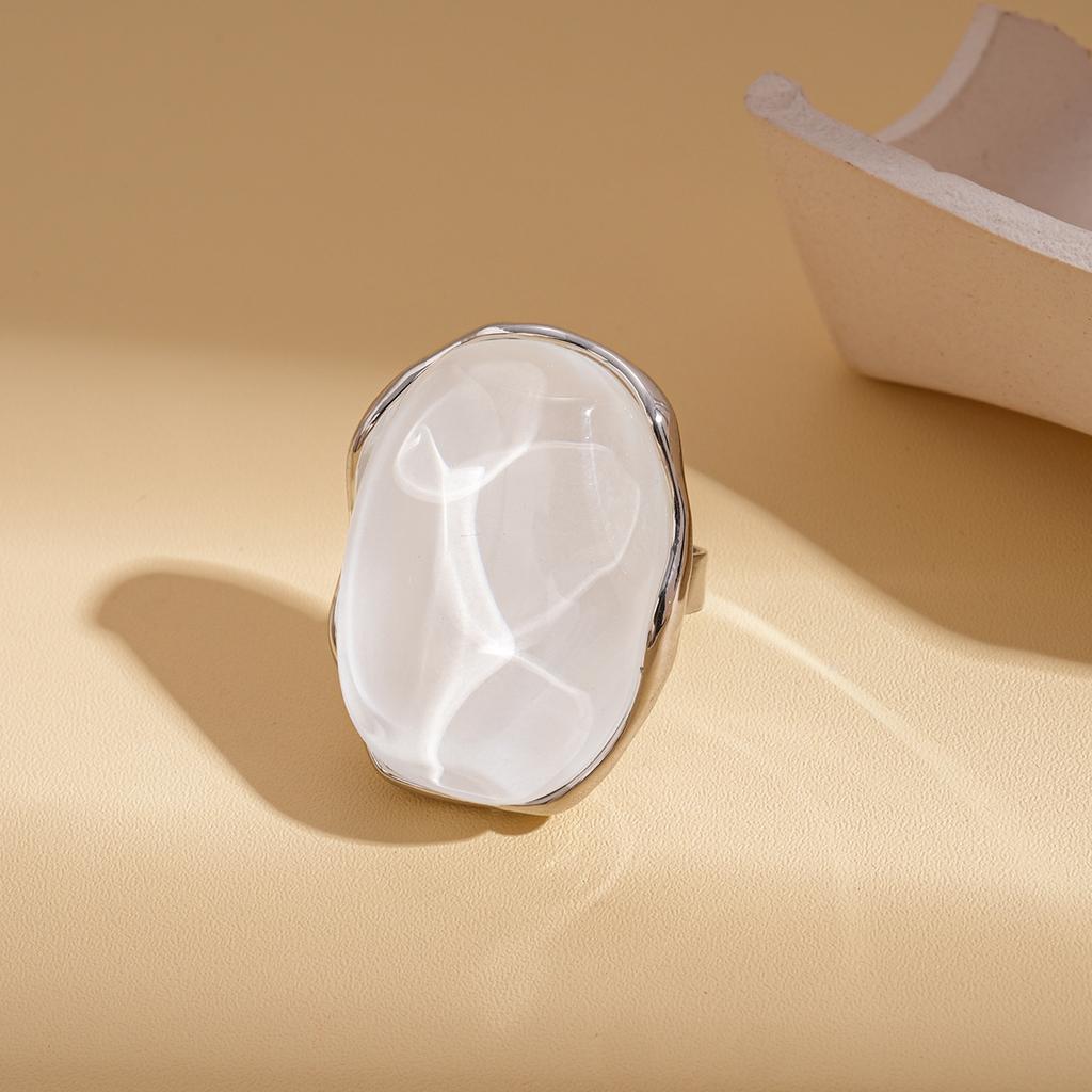 European and American Resin Geometric Oval Silver Needle Stud Earrings Cold Wind Temperament Niche High Sense Personality Simple Earrings Women