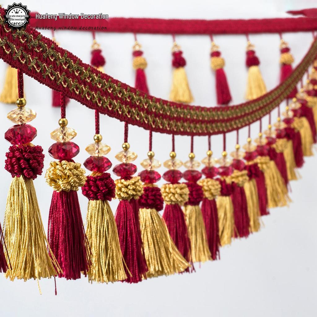 Dantelă cu ciucuri bilă de căpșună în două culori cu mărgele de cristal - 12 metri