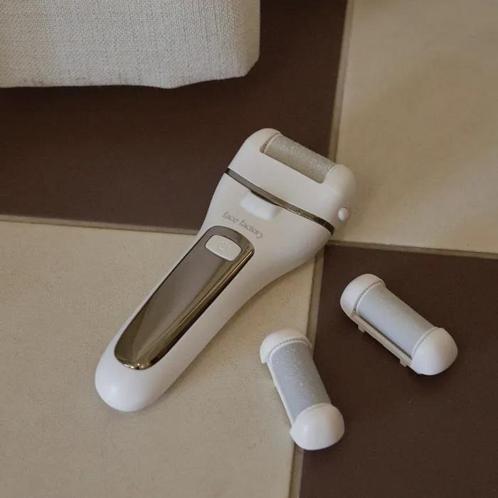 

Беспроводная электрическая перезаряжаемая пилка для удаления мозолей с ног