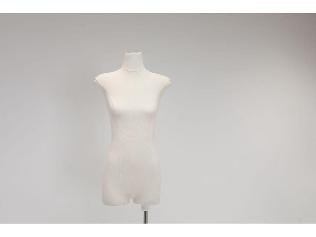 Korean Style Female Mannequin with Flat Chest for Clothing Display