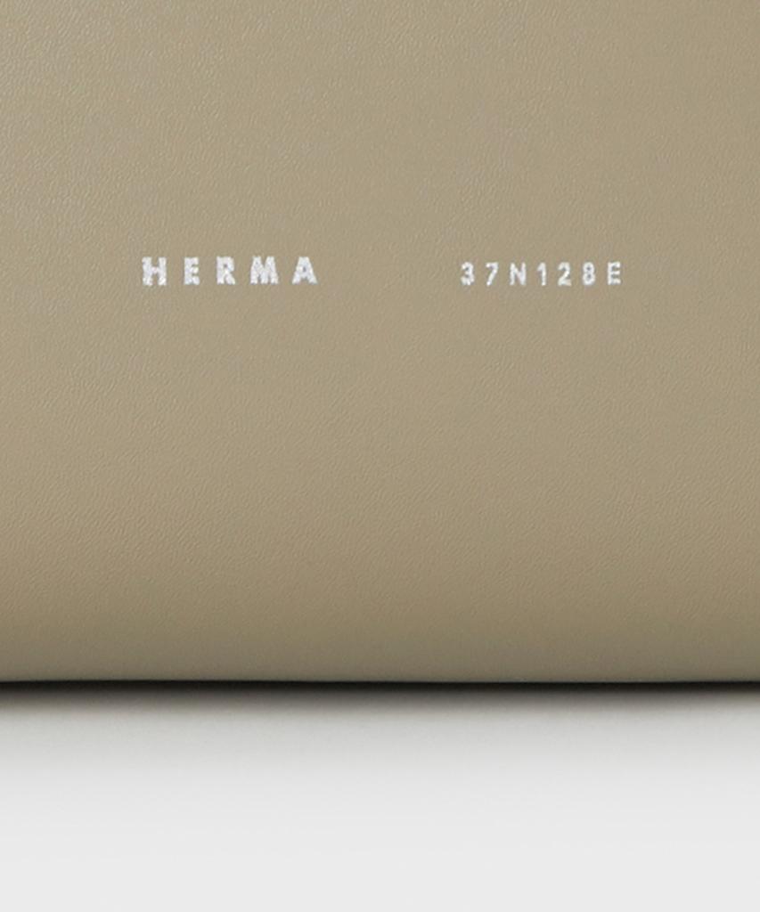 Herma Large Cabas Shoulder Bag Ecru