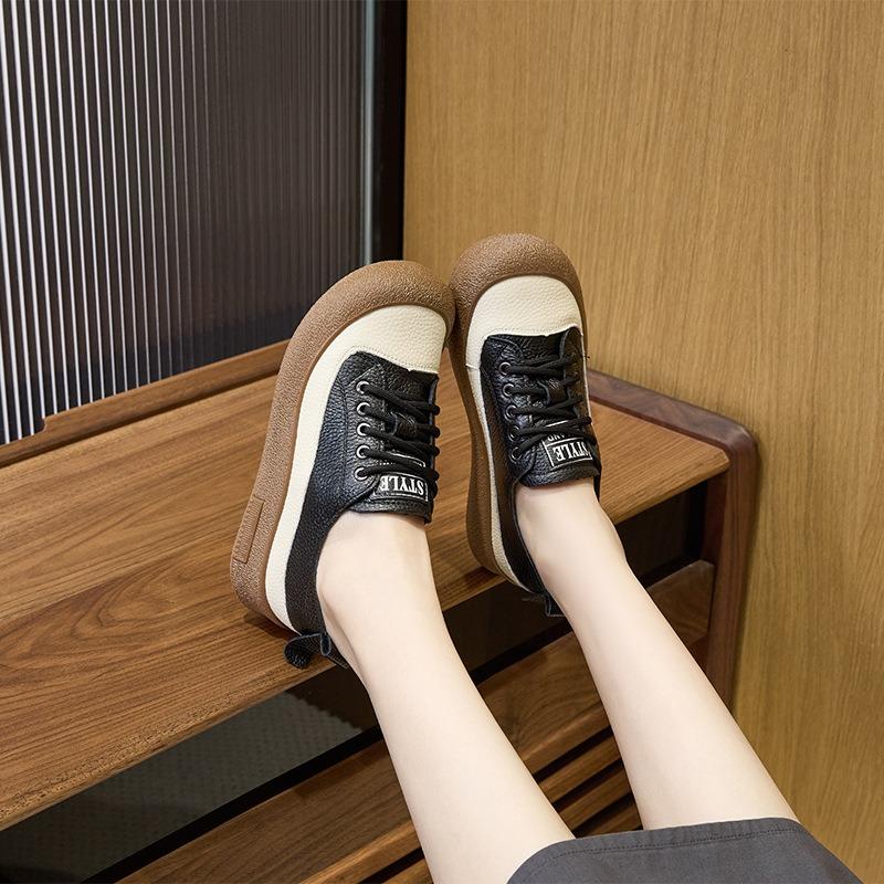 The first layer of cowhide retro leather single shoes women's autumn new big head casual board shoes soft sole light casual shoes