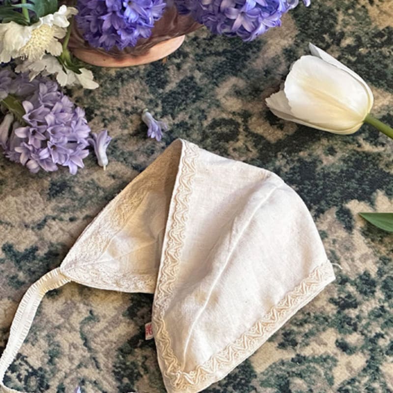 

JAMMER Dasha antique bonnet Dasha antique bonnet