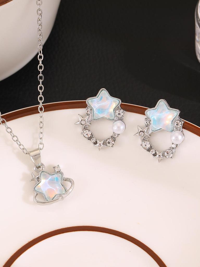 Eleganti Orecchini a Forma di Cuore e Stella a Quattro Punte da Donna - Collezione Autunno e Inverno