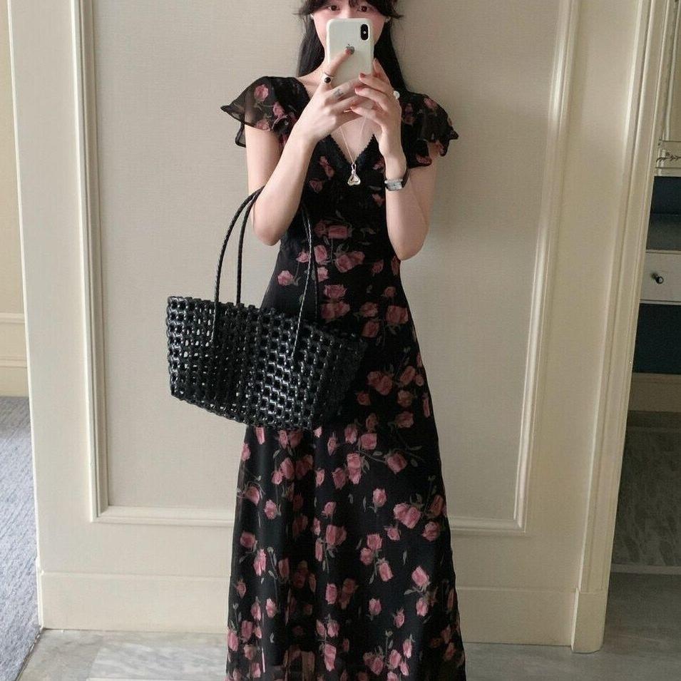 French Fashion Foreign Style V-neck Elegant Temperament Long Dress Women's Summer New Small Flying Sleeves Lace Edge Thin Dress