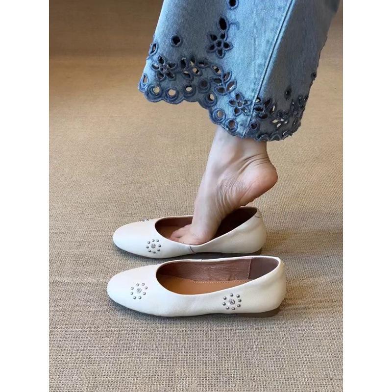 Sheepskin Version, Rivet, Niche Design, Round Head Leather, Shallow Mouth Single Shoes, Fairy Style Temperament, Rhinestone Ballet Flats