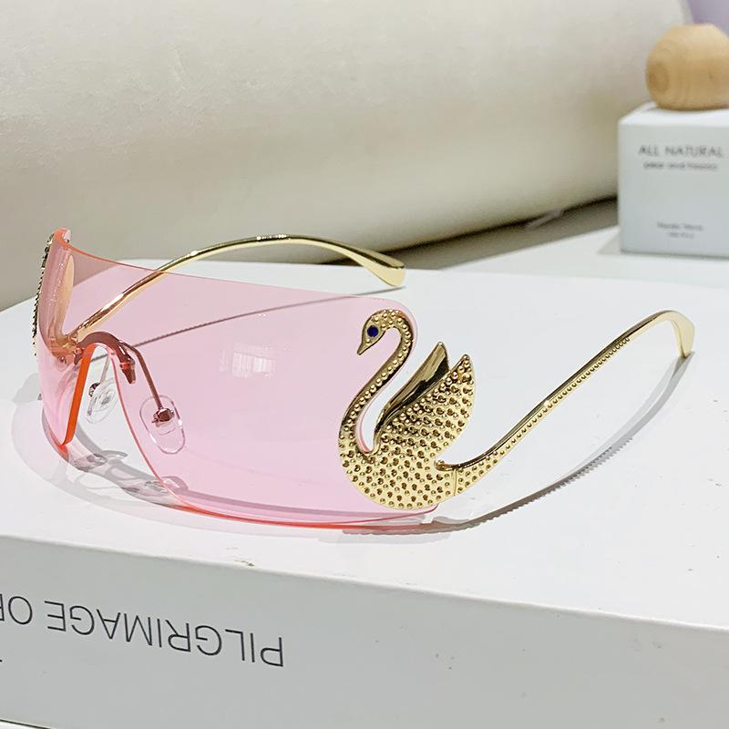 New Fashion Rimless Women Oversized Sunglasses Luxury Brand Casual Sun Glasses Trendy Large Frame Eyewear Uv400