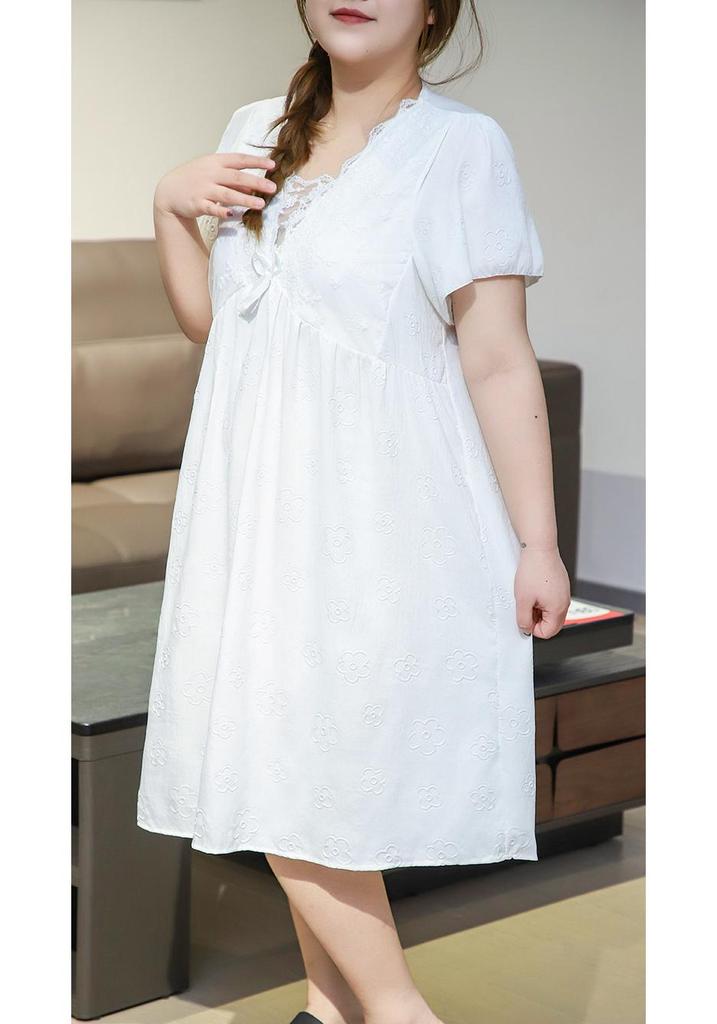 Summer 2026 Plus Size Women's French Home Wear Nightgown with Cool Touch and Chest Pads