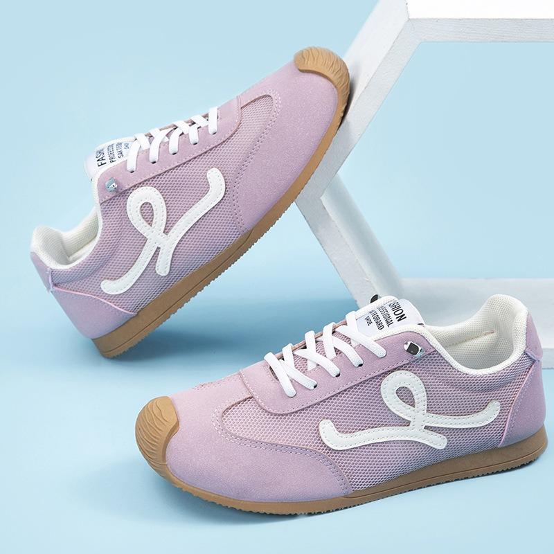 Summer Mesh Breathable Women's New Women's Shoes Versatile Flat-bottomed Retro Casual Sports Shoes