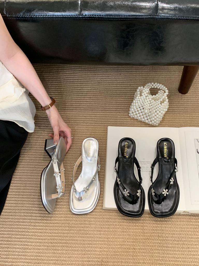 Fashion Square Heel Low Shoes Slippers Women Summer Shale Female Beach Slides Jelly Flip Flops Flip-Flops Pantofle Block Sabot Glitter H