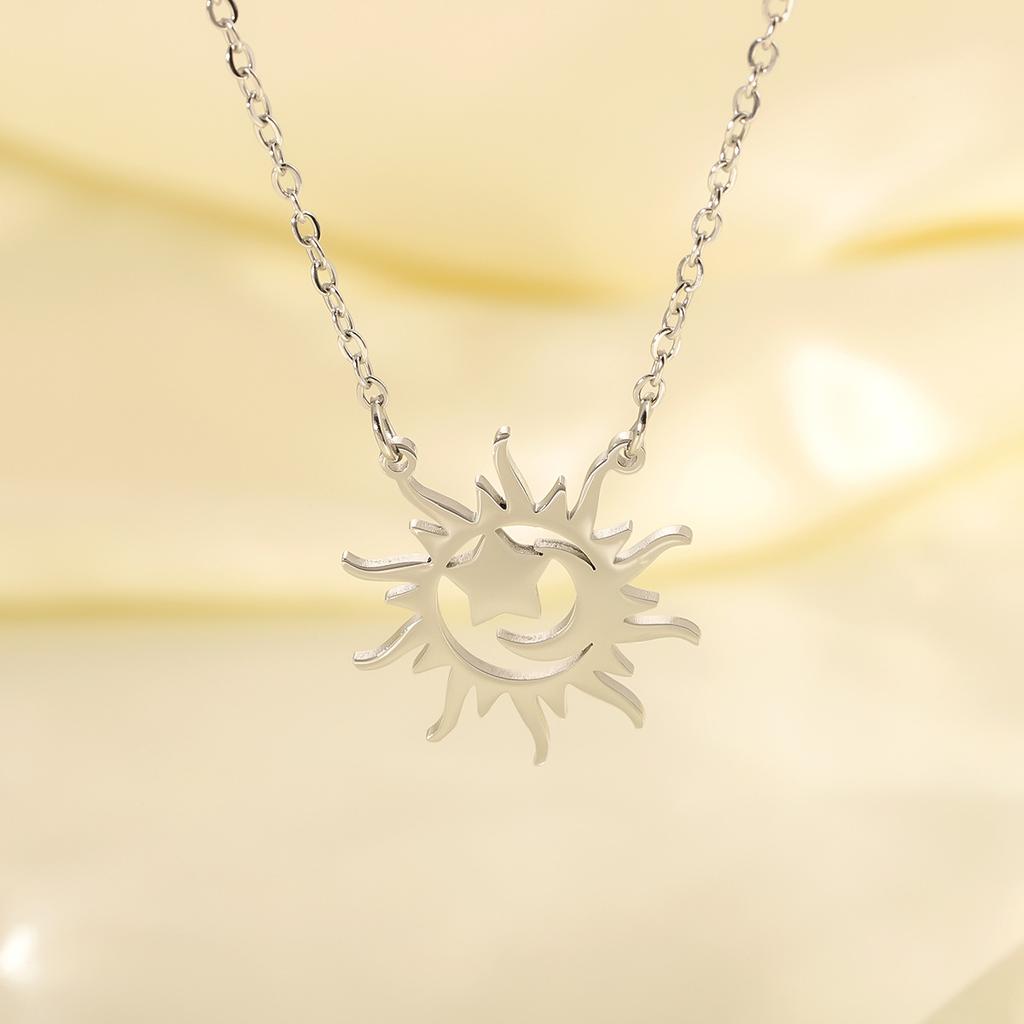 Vintage Stainless Steel Pendant Necklace for Unisex Exaggerated Shiny Sun Moon Geometric Necklace Elegant Party Jewelry Gifts