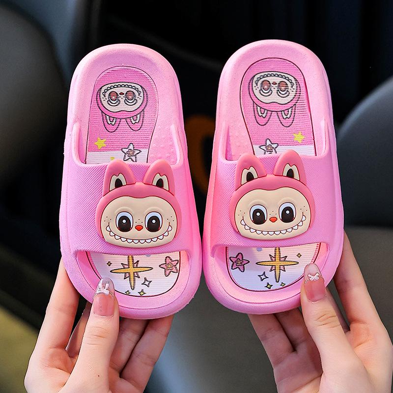 Dziecięce kapcie dinozaury - Antypoślizgowe, Miękka podeszwa do domu i łazienki, Letni styl kreskówkowy dla chłopców i dziewczynek